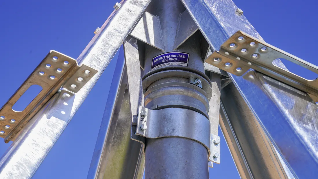 Close-up of a Reinke pivot riser and structural connections